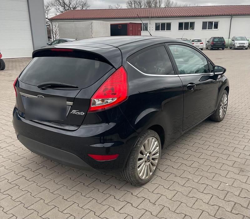Gebraucht Ford Fiesta 82 PS (60 kW) 2009 Schwarz Kleinwagen