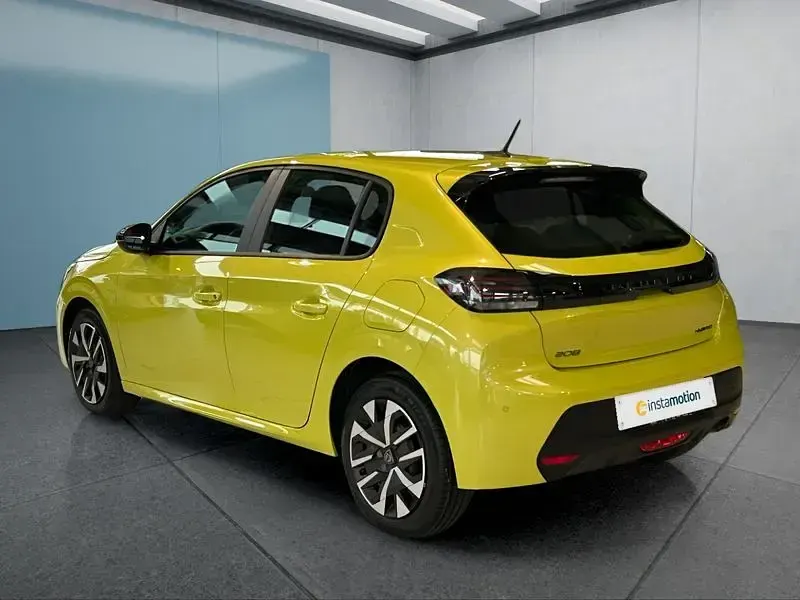 Gebraucht Peugeot 208 Style 101 PS (74 kW) 2026 Gelb Kleinwagen