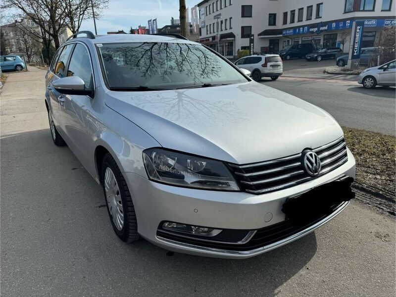 Silber Gebraucht 2015 VW Passat Comfortline Kombi | 5.750 € (Guter Preis) - Bild 1/4