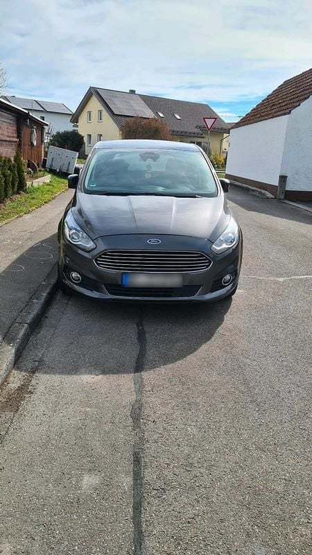 Gebraucht Ford S-MAX S 150 PS (110 kW) 2016 Grau Van / Kleinbus