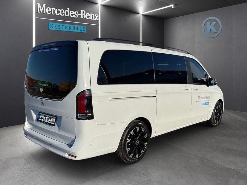 Gebraucht Mercedes V250 Style 258 PS (189 kW) 2025 Weiß Van / Kleinbus