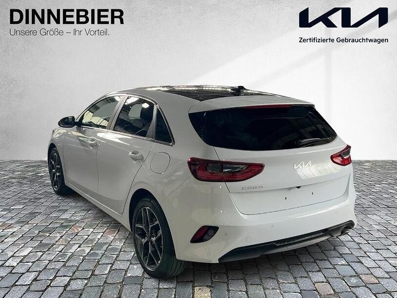 Gebraucht Kia Ceed Platinum 140 PS (102 kW) 2025 Weiß Kleinwagen