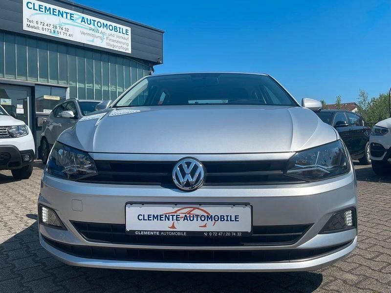 Gebraucht VW Polo Trendline 75 PS (55 kW) 2018 Silber Limousine