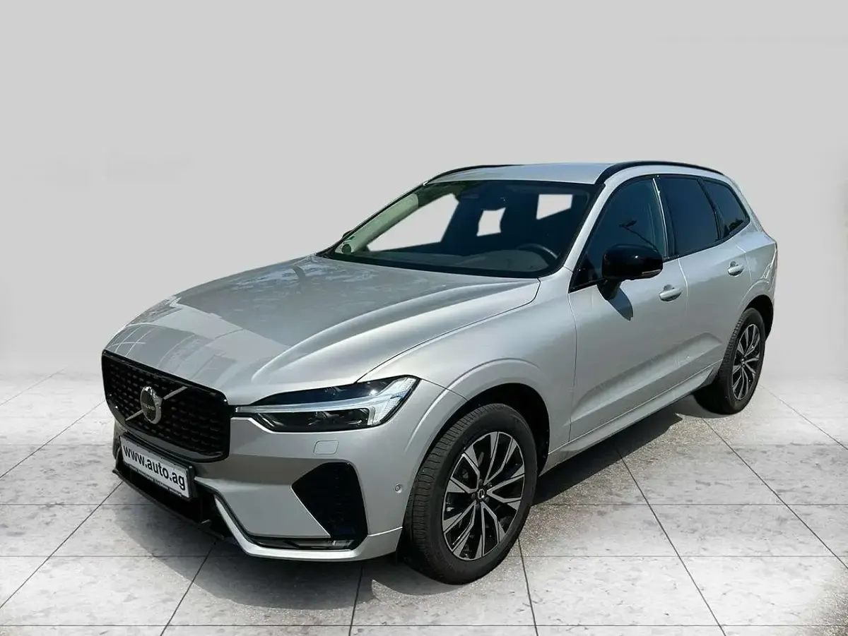Gebraucht Volvo XC60 Business Edition 250 PS (183 kW) 2025 Platinum grey metallic SUV