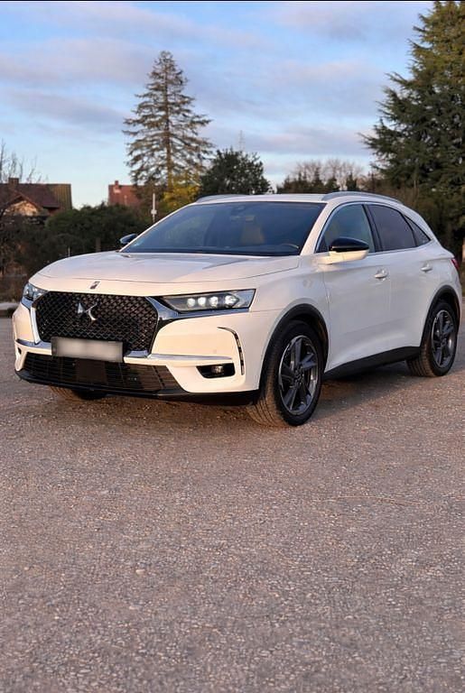 Weiß Gebraucht 2022 DS Automobiles DS7 Crossback Opera SUV | 24.200 € (Fairer Preis) - Bild 1/4