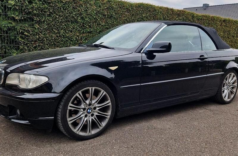 Schwarz Gebraucht 2004 BMW 330 Cabriolet Cabrio | 8.400 € (Guter Preis) - Bild 1/4