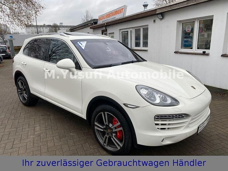Second-hand Porsche Cayenne 211 CP (155 kW) 2010 Alb SUV