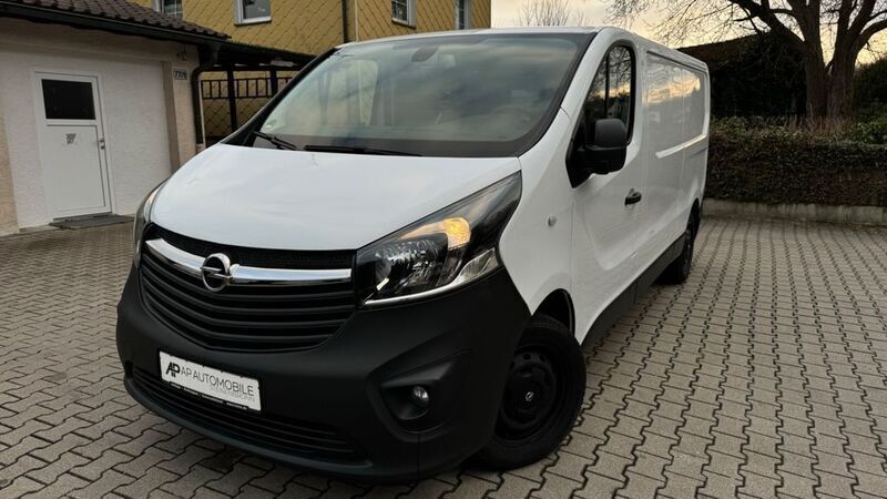 Weiß Gebraucht 2018 Opel Vivaro Van | 14.990 € (Superpreis) - Bild 1/4