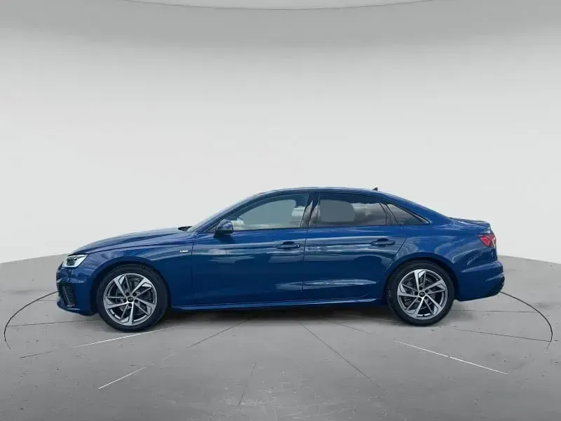 Gebraucht Audi A4 S-Line 150 PS (110 kW) 2024 Ascariblau metallic Limousine