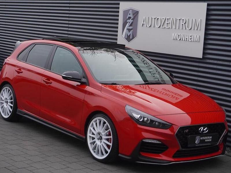 Gebraucht Hyundai i30 N Performance 275 PS (202 kW) 2019 Engine red Limousine