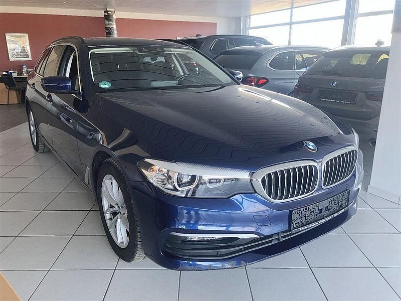 Gebraucht BMW 520 184 PS (135 kW) 2019 Blau Limousine