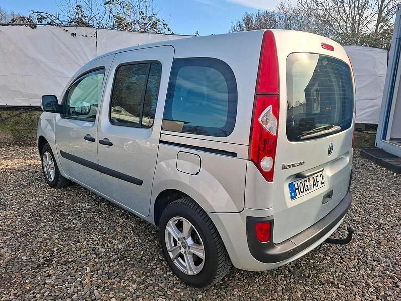 Gebraucht Renault Kangoo 107 PS (78 kW) 2008 Silber Van / Kleinbus