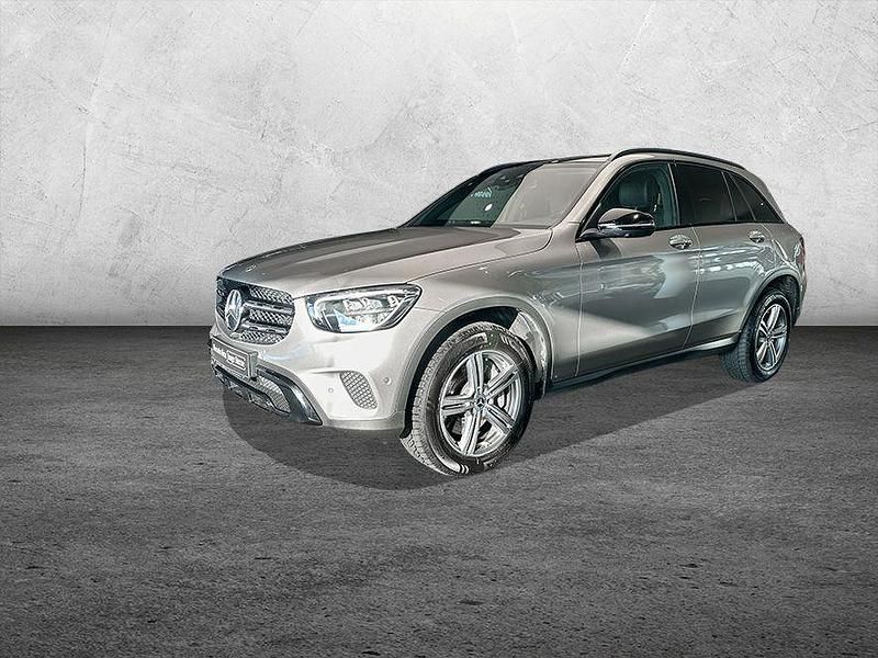 Gebraucht Mercedes GLC300e Exclusive 320 PS (235 kW) 2021 Silber SUV
