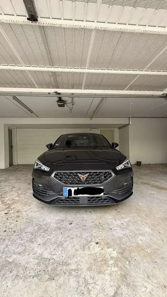 Gebraucht Cupra Leon VZ 300 PS (220 kW) 2022 Schwarz Limousine