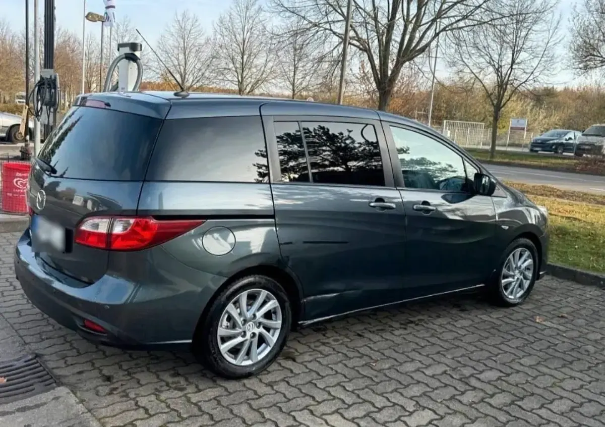 Second-hand Mazda 5 150 CP (110 kW) 2011 Andere farben Monovolum
