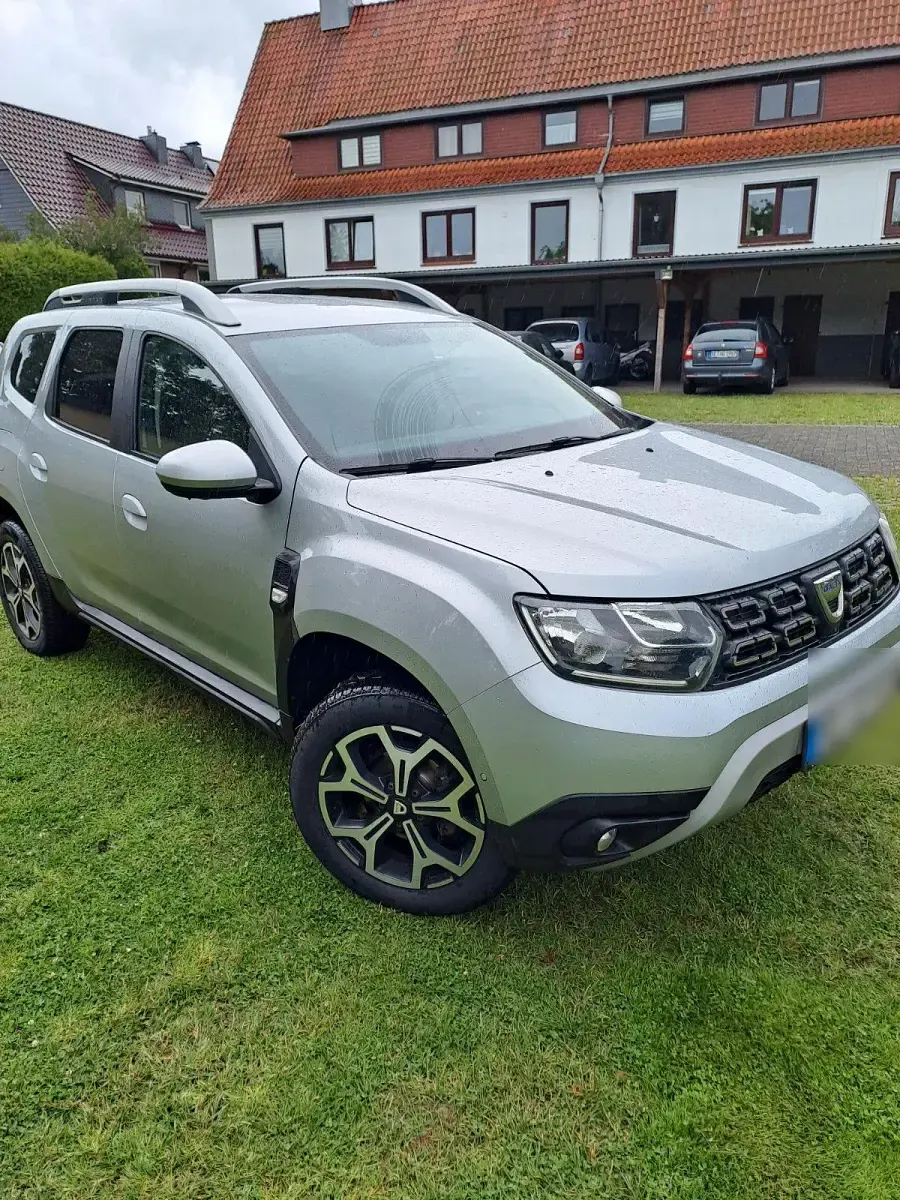 Gebraucht Dacia Duster Prestige 131 PS (96 kW) 2019 Silber SUV
