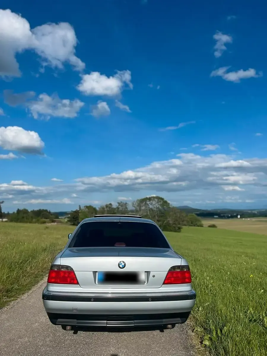 Gebraucht BMW 740 286 PS (210 kW) 1997 Silber Limousine