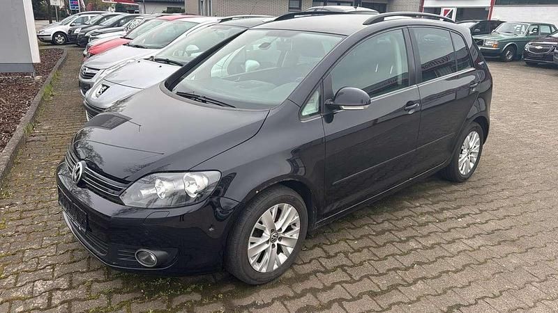 Gebraucht VW Golf VI Team 122 PS (89 kW) 2010 Deep black perleffekt Kleinwagen