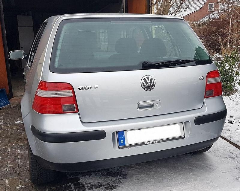 Gebraucht VW Golf IV Edition 102 PS (75 kW) 2003 Silber Limousine
