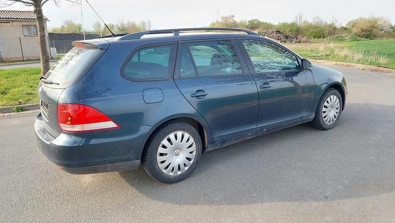 Second-hand VW Golf VI 105 CP (77 kW) 2009 Hatchback