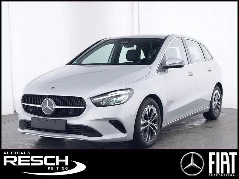 Gebraucht Mercedes B200 Progressive 163 PS (119 kW) 2023 Silber Van / Kleinbus