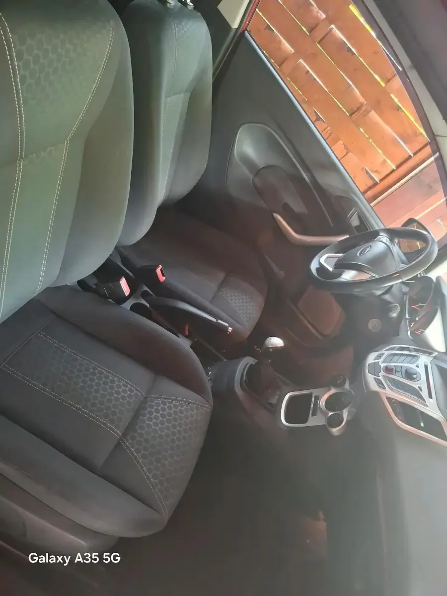 Gebraucht Ford Fiesta 96 PS (70 kW) 2009 Orange Coupé