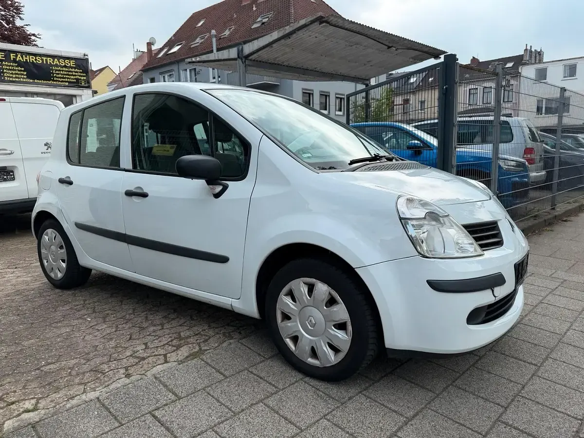 Gebraucht Renault Modus 85 PS (62 kW) 2007 Weiß Van / Kleinbus