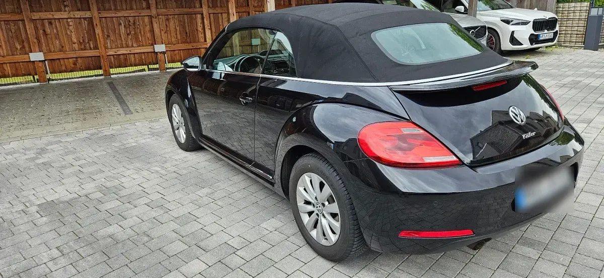 Gebraucht VW Beetle Design 105 PS (77 kW) 2014 Schwarz Kleinwagen