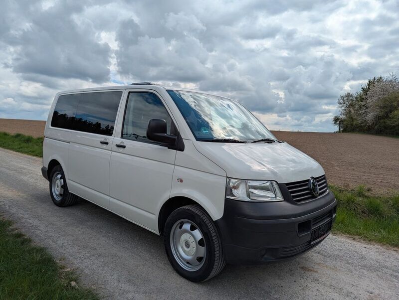 Weiß Gebraucht 2009 VW T5 Van | 22.990 € - Bild 1/4