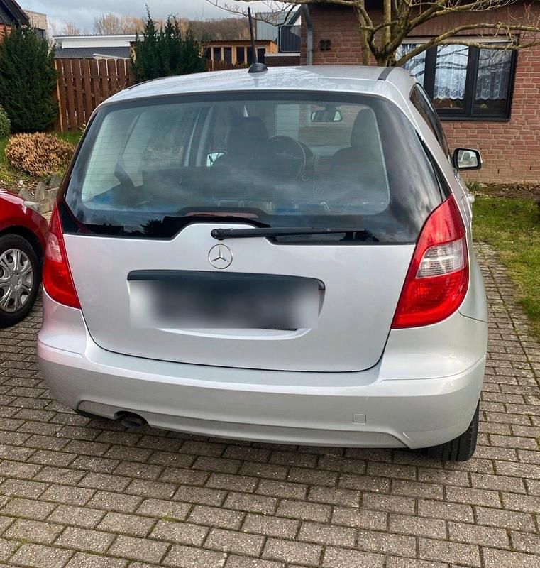 Gebraucht Mercedes A160 82 PS (60 kW) 2008 Silber Limousine