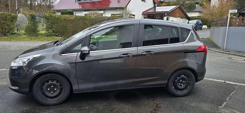 Usado Ford B-MAX Titanium 101 HP (74 kW) 2015 Monovolume
