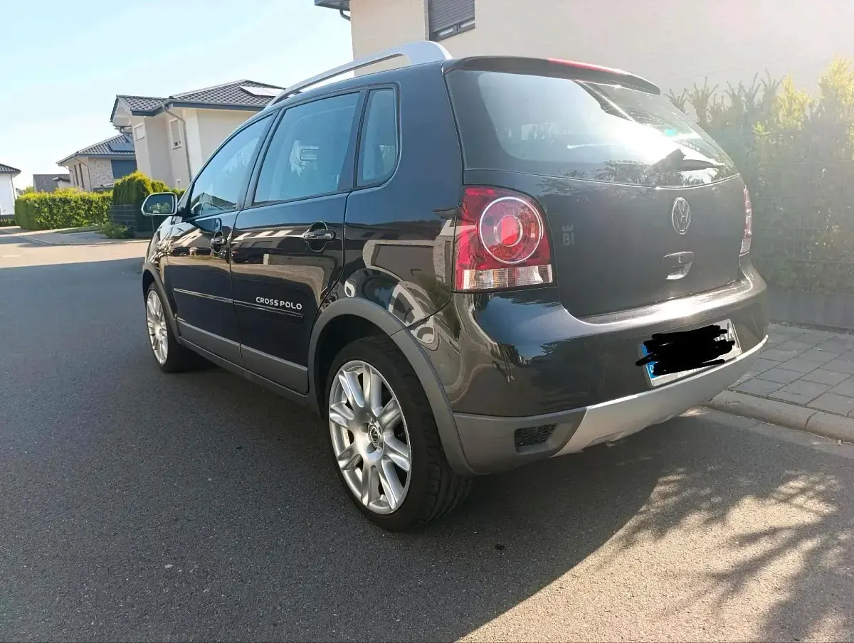 Gebraucht VW Polo Cross 75 PS (55 kW) 2007 Schwarz Kleinwagen
