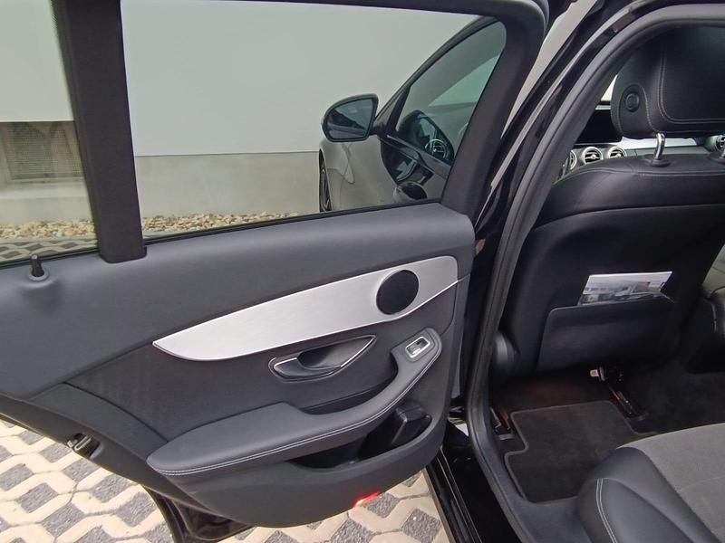 Gebraucht Mercedes C300e Avantgarde 258 PS (189 kW) 2019 Schwarz Kombi