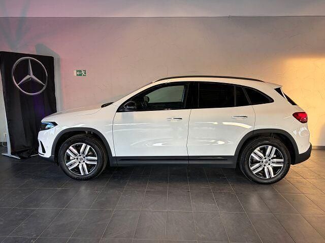 Gebraucht Mercedes EQA300 Advanced 167 kW (228 PS) 2024 Unilack polarweiß SUV