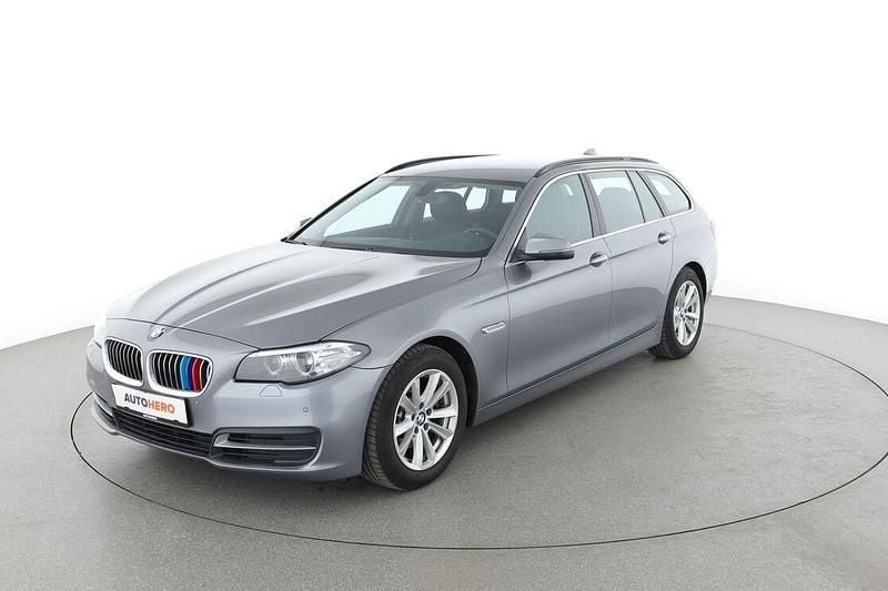 Grau Gebraucht 2016 BMW 520 Kombi | 17.440 € (Fairer Preis) - Bild 1/3
