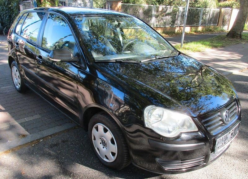 Schwarz Gebraucht 2006 VW Polo Trendline Kleinwagen | 1.950 € (Guter Preis) - Bild 1/4
