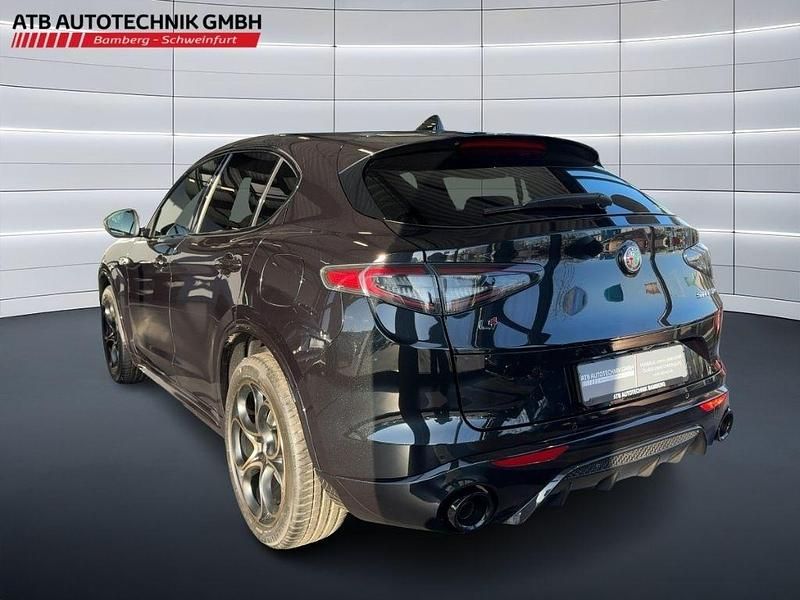 Neu Alfa Romeo Stelvio 280 PS (205 kW) 2026 Schwarz SUV