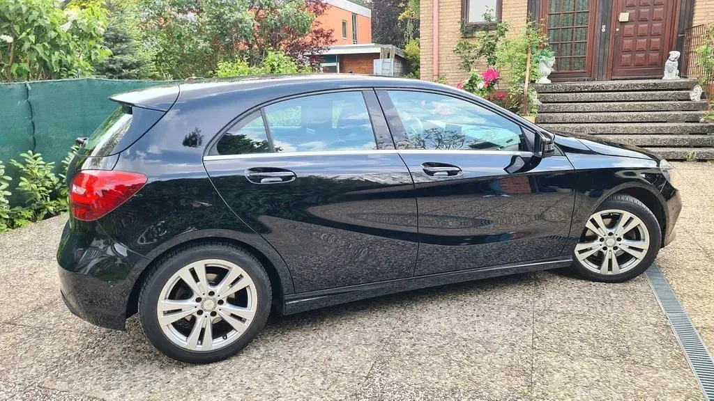Gebraucht Mercedes A180 Edition 122 PS (89 kW) 2016 Schwarz Kleinwagen
