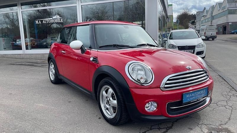 Gebraucht Mini ONE 75 PS (55 kW) 2011 Rot Kleinwagen