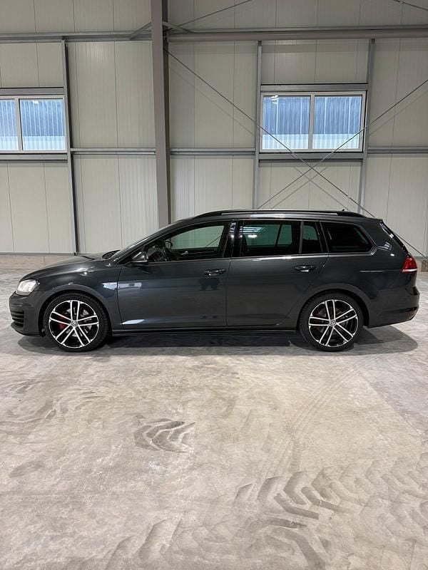 Grau Gebraucht 2016 VW Golf VII GTD Kombi | 13.000 € (Superpreis) - Bild 1/4
