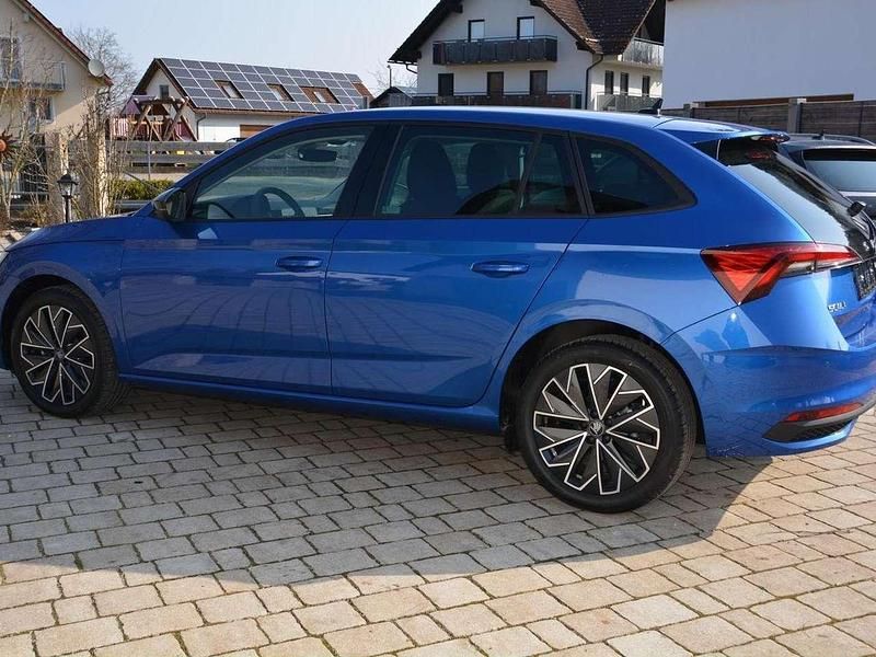 Neu Skoda Scala Dynamic 116 PS (85 kW) 2026 Raceblau metallic Kleinwagen