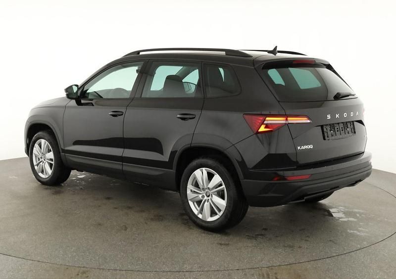 Neu Skoda Karoq Selection 150 PS (110 kW) 2026 Black magic perleffekt SUV