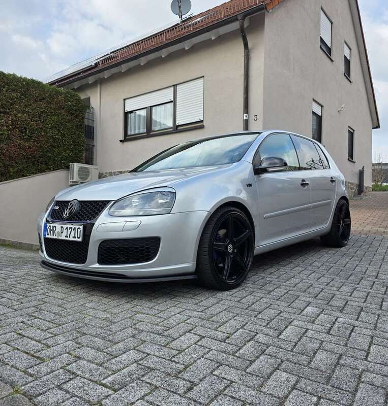 Grau Gebraucht 2004 VW Golf IV Kleinwagen | 6.800 € (Teuer) - Bild 1/4