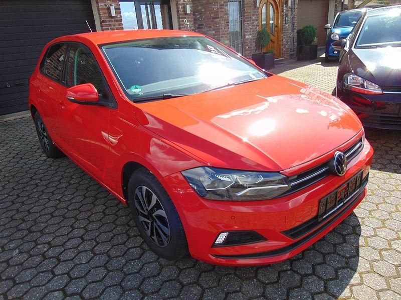 Gebraucht VW Polo Active 95 PS (69 kW) 2021 Rot Kleinwagen