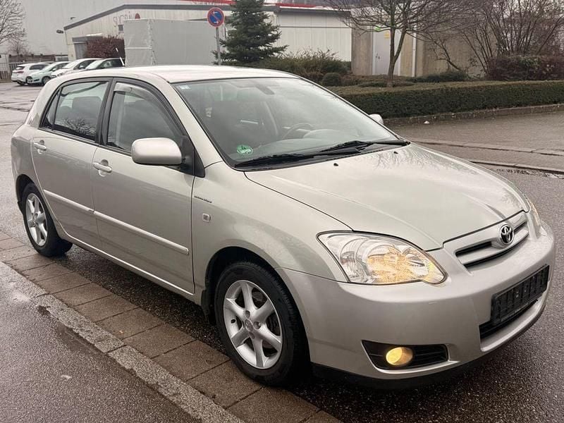 Gebraucht Toyota Corolla Sol 90 PS (66 kW) 2005 Silber Limousine