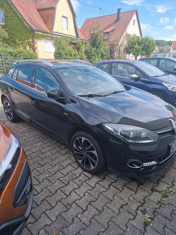 Schwarz Gebraucht 2016 Renault Mégane GrandTour Bose Edition Kombi | 7.500 € (Fairer Preis) - Bild 1/4