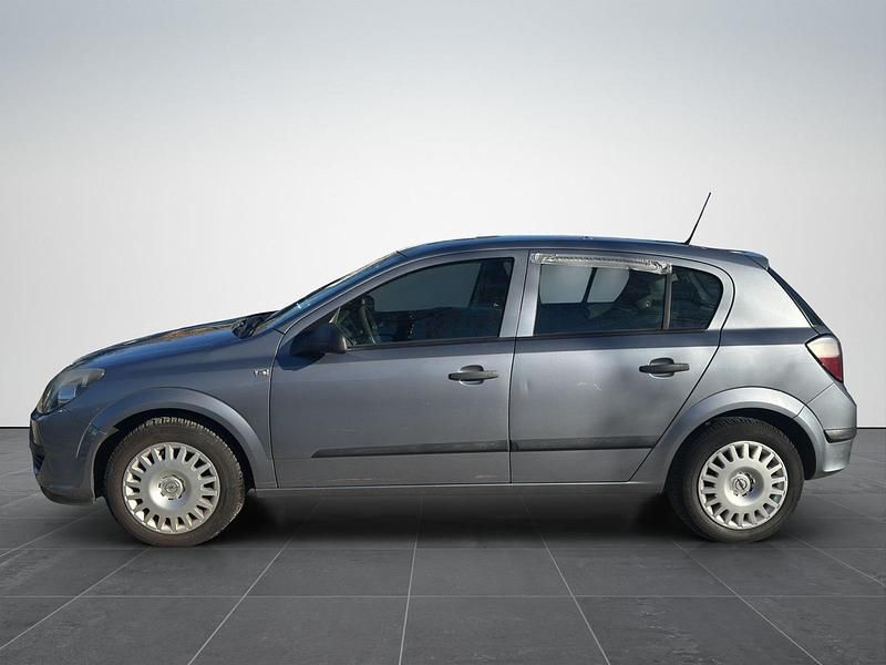 Gebraucht Opel Astra 90 PS (66 kW) 2004 Grau Limousine