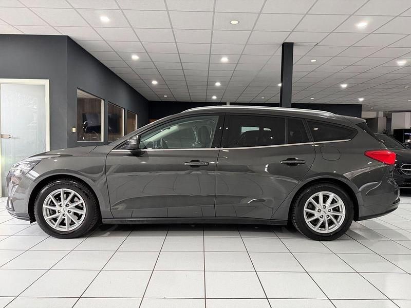 Gebraucht Ford Focus 120 PS (88 kW) 2021 Grau Limousine