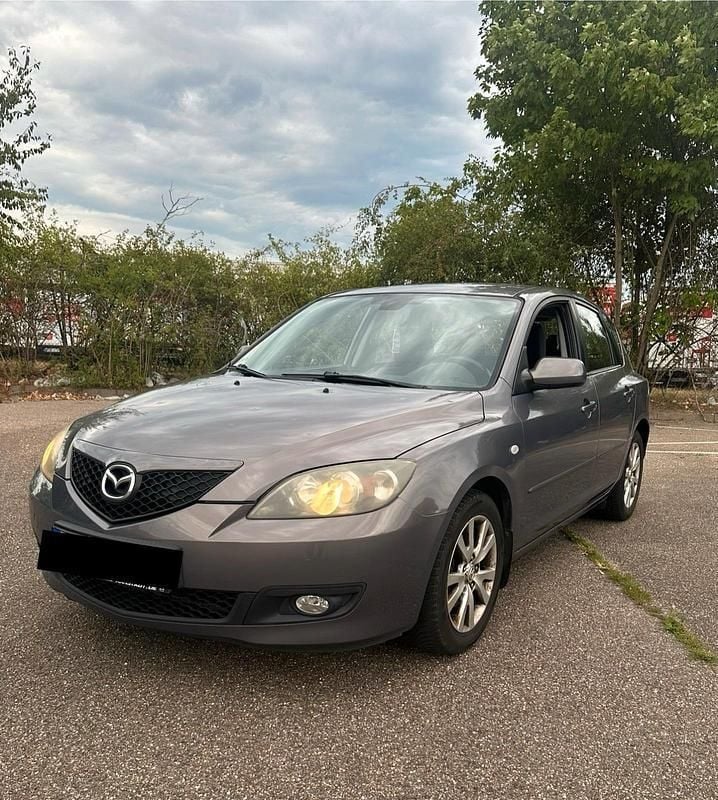 Grau Gebraucht 2006 Mazda 3 Limousine | 1.900 € (Fairer Preis) - Bild 1/4