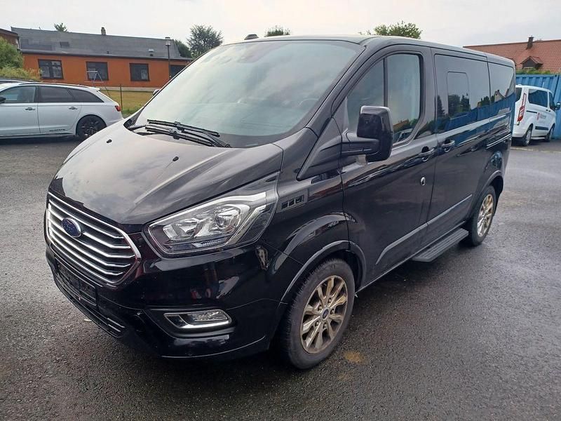 Schwarz Gebraucht 2020 Ford Tourneo Custom Titanium Van | 28.990 € (Fairer Preis) - Bild 1/4